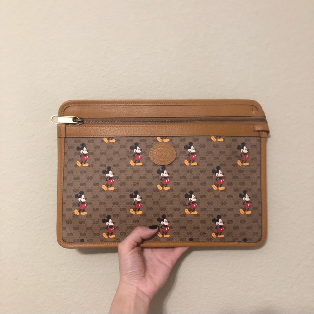 Gucci X Mickey Clutch new